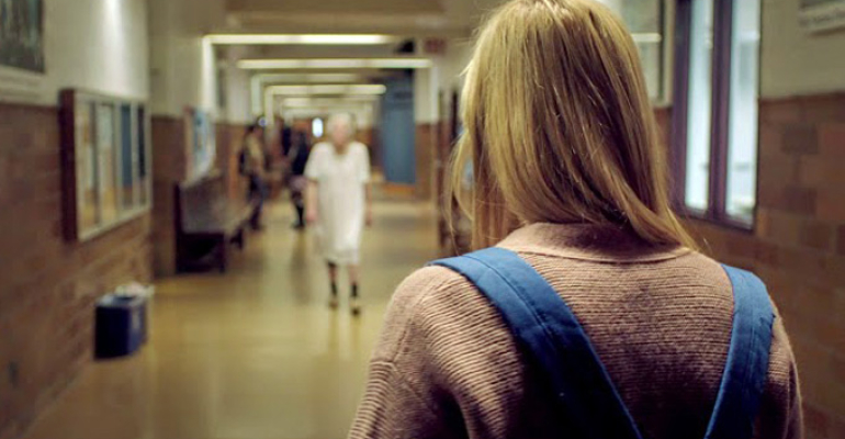 IT FOLLOWS RECENSIONE DI UN INCUBO LENTO E INEVITABILE
